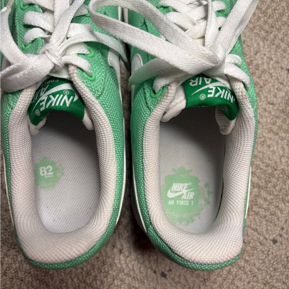 Nike Air Force 1 Green and White Low-Top Sneakers Size 8 - Picture 7 of 12